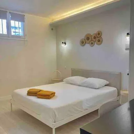 Le Bashkir - Spacieux Avec Terrasse - Wifi - Pres Mer Et Aeroport - Tram Et Supermarches *