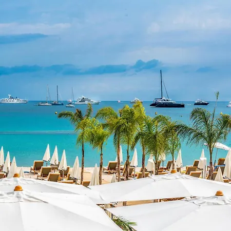 Le Bashkir - Spacieux Avec Terrasse - Wifi - Pres Mer Et Aeroport - Tram Et Supermarches Апартаменты *