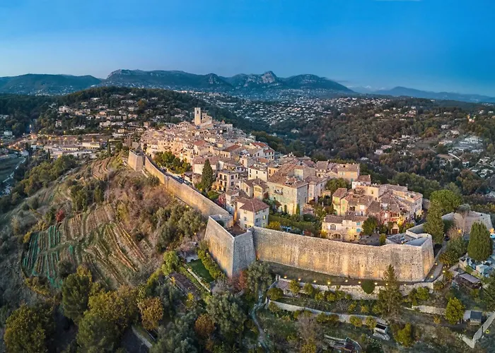 Le Bashkir - Spacieux Avec Terrasse - Wifi - Pres Et Aeroport - Tram Et Supermarches Apartment Nizza